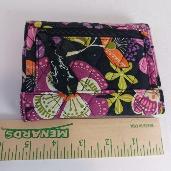 VERA BRADLEY Euro Wallet Small Trifold Pirouette Black Pink Floral Quilted - Picture 3 of 5